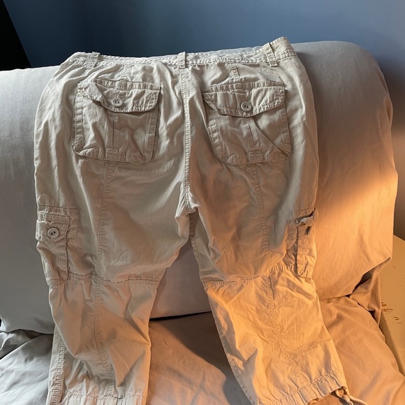 Khaki capri - Picture 3 of 3